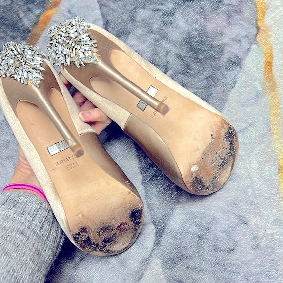 Badgley Mischka authentic used only once shoes so so stunning paid 460$ usa 8,5 - Picture 7 of 9
